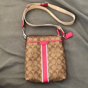 Tan Coach Crossbody bag